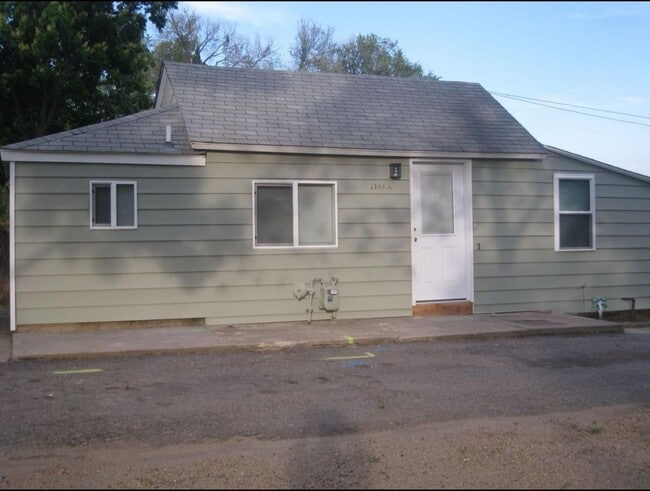 Foto del edificio - 2105 3rd Ave