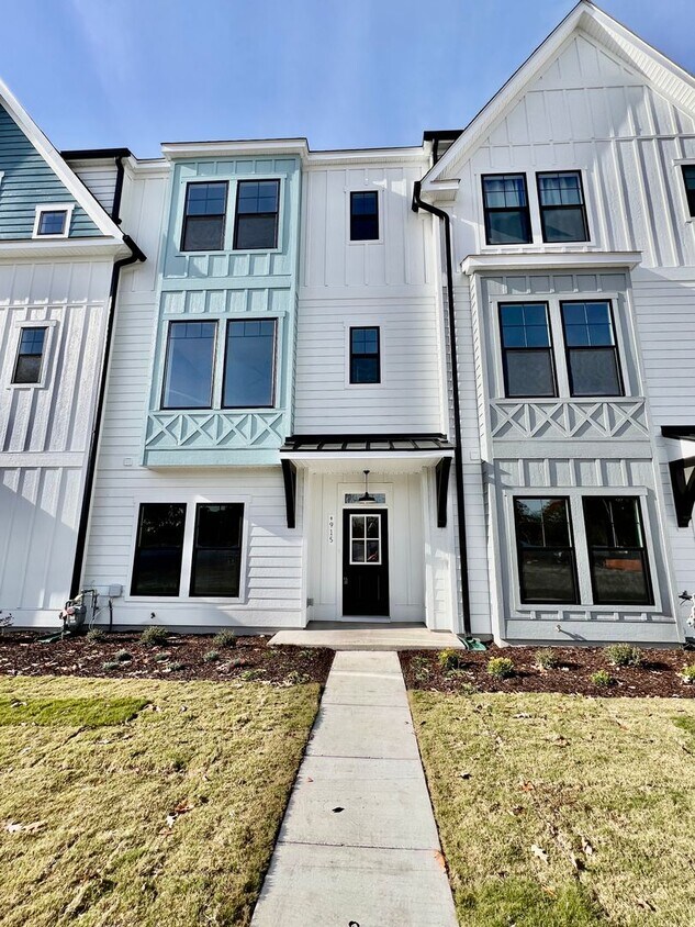 Primary Photo - 3BD/3.5 BA New Construction Townhouse- Lux...