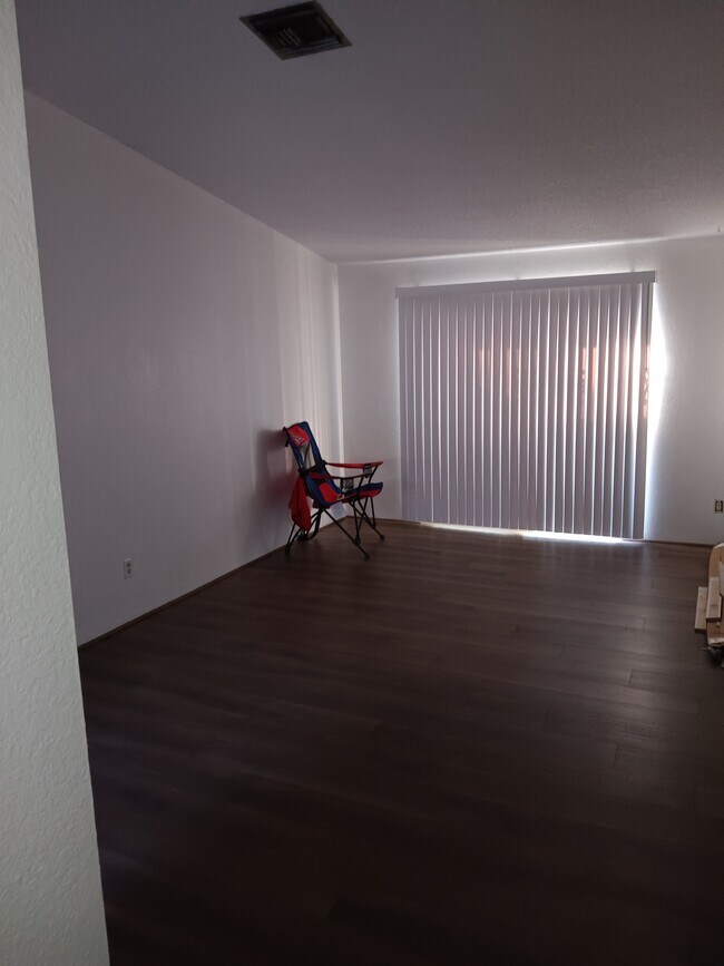 Foto del edificio - 2511 N Fair Oaks Ave