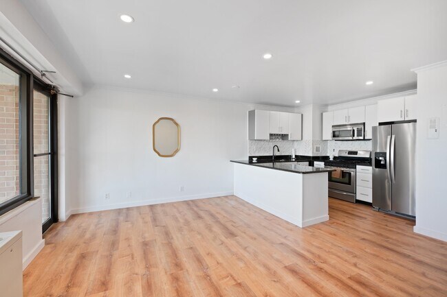Foto del edificio - 135 Montgomery St