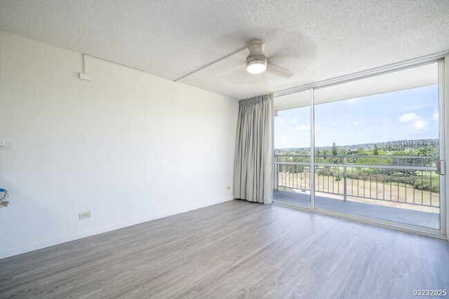 Foto del edificio - 98-450-450 Koauka Loop