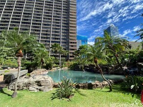 Building Photo - 1255 Nuuanu Ave