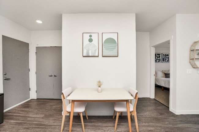 Foto del edificio - 80 South Main St