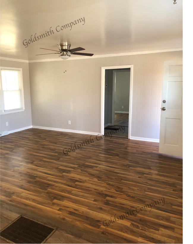 Building Photo - "Charming 3-Bedroom Retreat in Simpsonville with Spacious 1300 sqft Layout