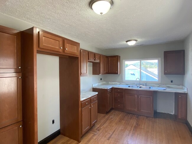 Building Photo - 4814 Tennessee St