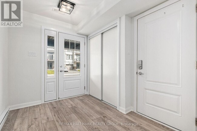 Building Photo - 907 Lixnaw Ct