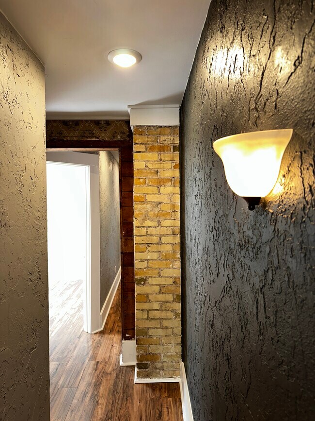 Foto del edificio - 2511 N Flores St