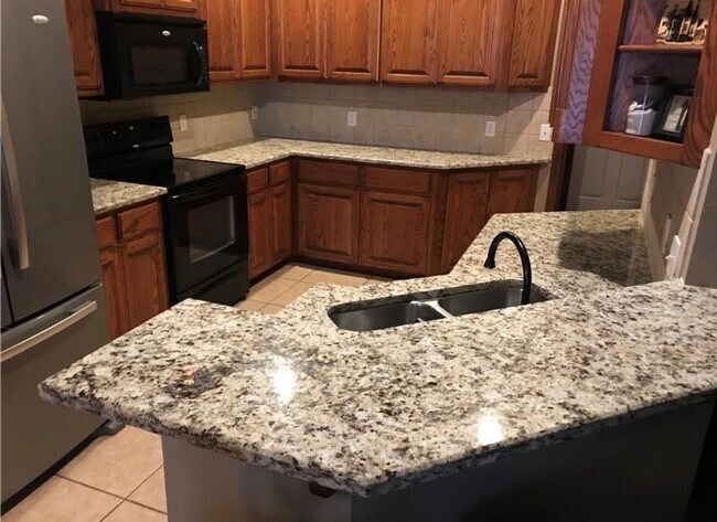 Foto del edificio - Beautiful 3 Bedroom / 2 Bathroom home in Moore School District!