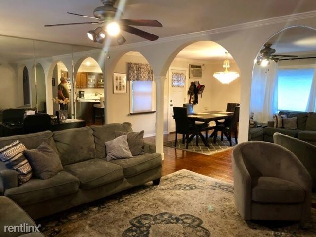 Foto del edificio - 51 Rosedale Ave