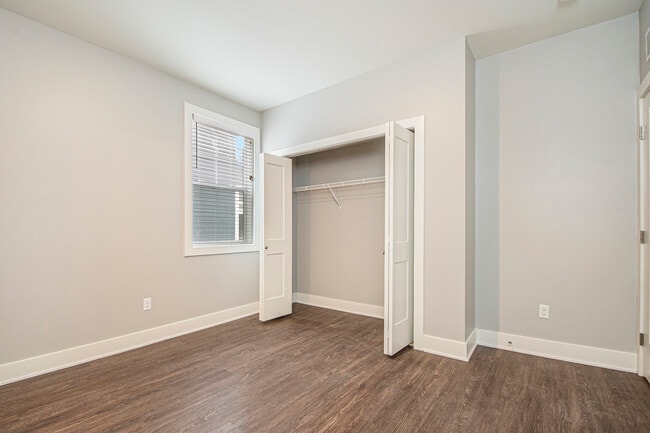 Building Photo - Ada Flats