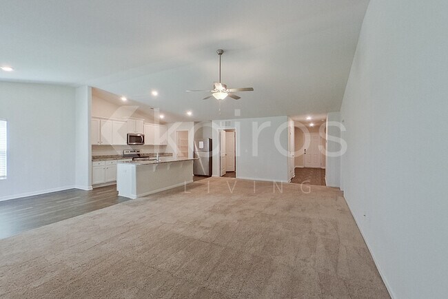 Foto del edificio - 1107 Mission Grass Rd