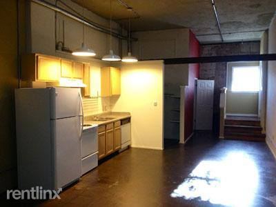 Building Photo - 1707 S Ervay St