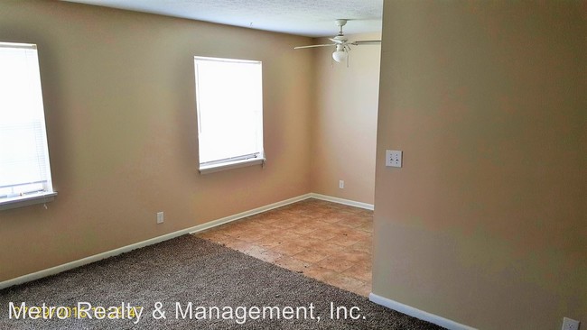 Building Photo - 3112 Springfield Dr