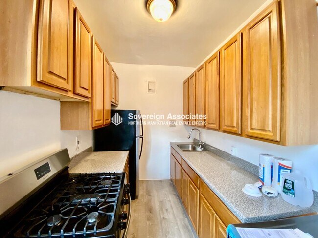 Foto del edificio - 201 W 105th St