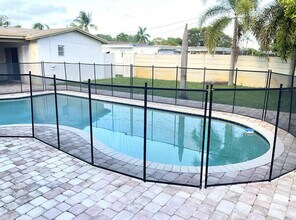 Building Photo - 5424 Jefferson St Building Photo - 5424 Jefferson St