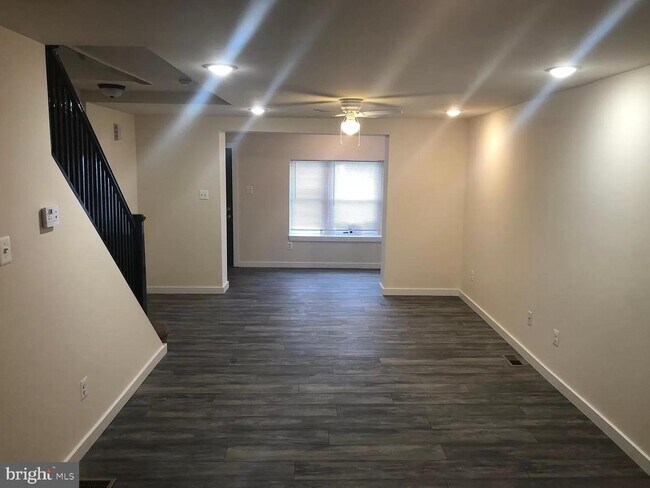 Foto del edificio - 6064 Chester Ave