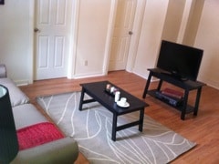 CAREFULLY SELECTED FURNITURE PIECES - 139 Murray St