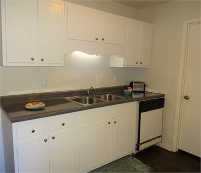 Kitchen - 2230 Sunderland Rd