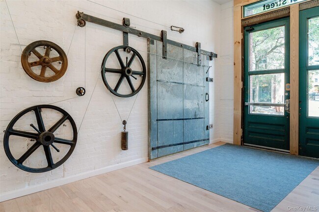 Foto del edificio - 155 River St