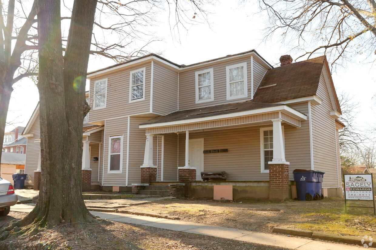 Building Photo - 1800 N G St