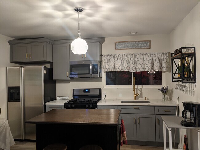 Foto del edificio - 7338 Eisenhower St