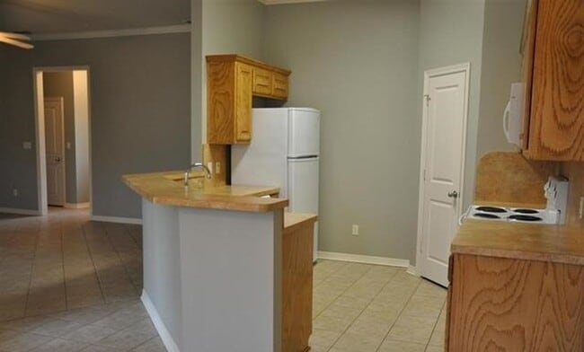 Foto del edificio - Coming Soon: 3 bedroom 2 bath in South Tyl...