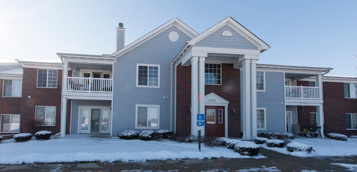 Primary Photo - 3129 Crestmont Lane