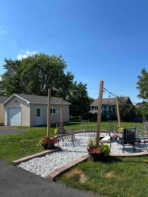 Building Photo - 1023 McCarthy Rd
