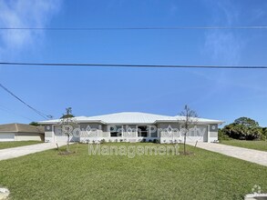Building Photo - 122 Ivan Ave S
