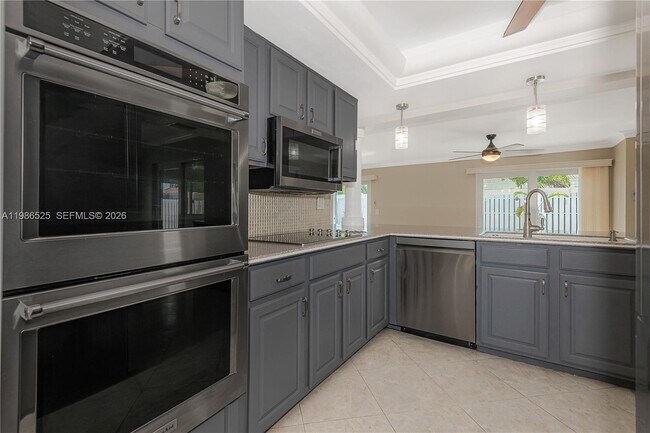 Foto del edificio - 2070 NE 65th St