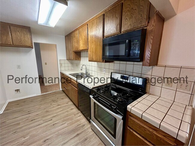 Foto del edificio - Charming 3 Bedroom/2 Bathroom NOR Home wit...