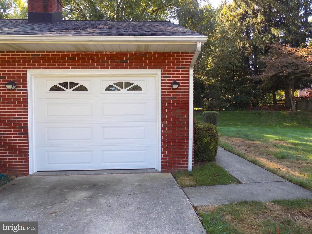 Foto principal - 1413 Cherokee Ln