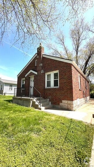 Building Photo - 10194 Imperial Dr