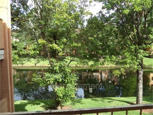 Foto del edificio - 3004 Parkway Blvd