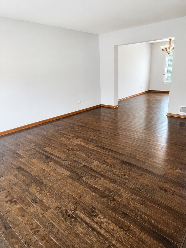 Foto del edificio - 1462 Glen Ellyn Rd
