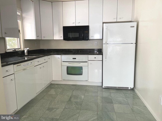 Foto del edificio - 309 N Lemon St