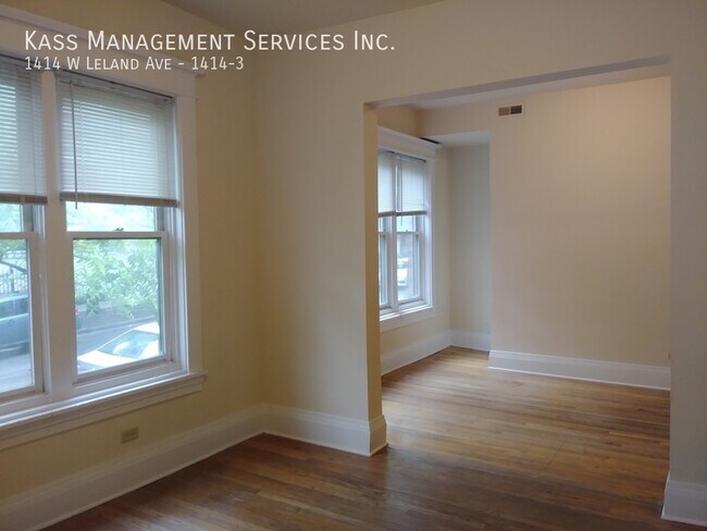 Foto del edificio - 1414 W Leland Ave
