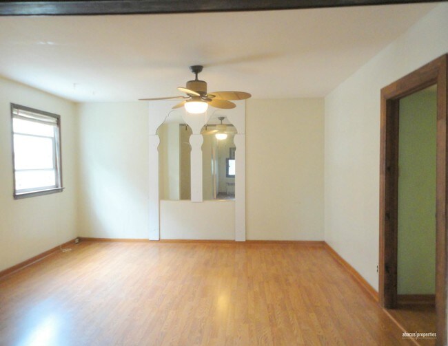 Foto del edificio - 342 Westminster Rd