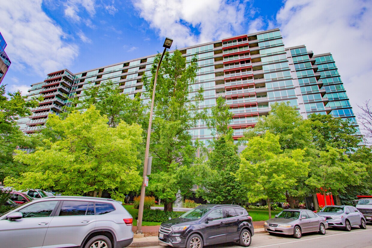 Foto principal - 800 Elgin Rd