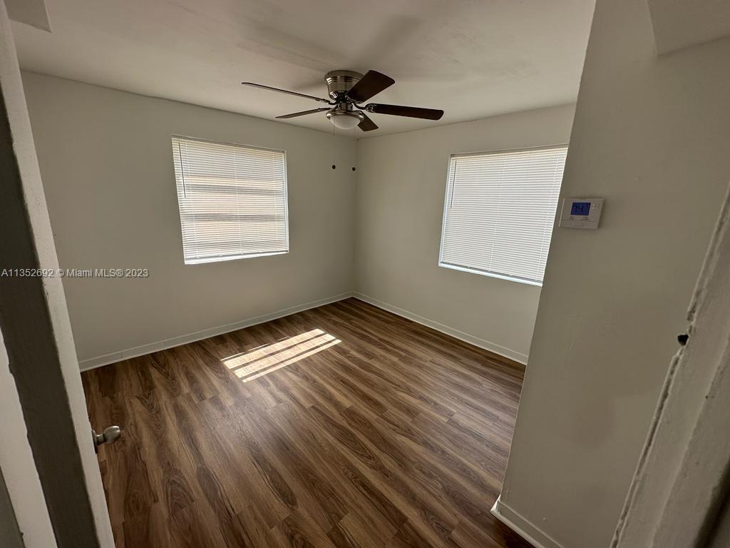 Primary Photo - 2242 NW 33rd St