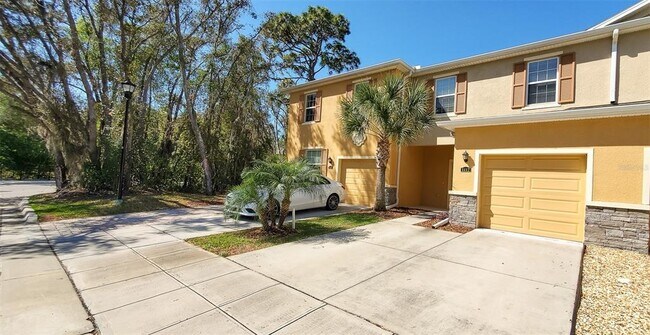 Building Photo - 8442 Pine River Rd