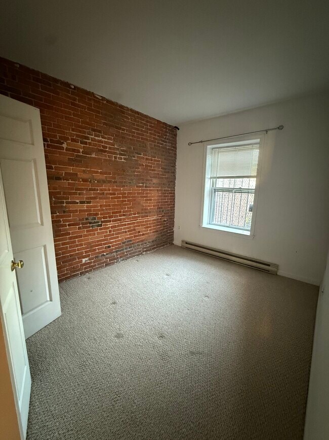 Foto del edificio - 1744 Washington St