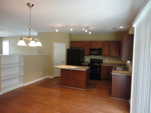 Foto del edificio - 104 Pearson Place