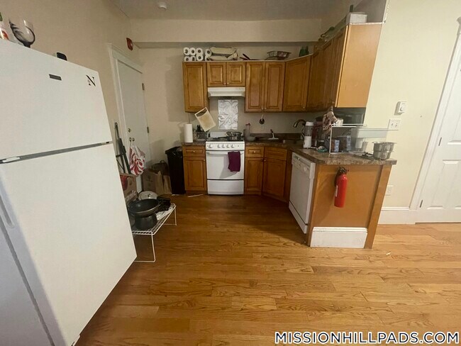 Foto del edificio - 887 Huntington Ave