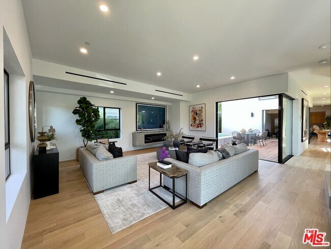 Foto del edificio - 700 Brooks Ave