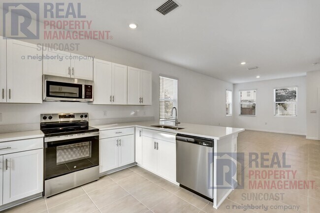 Foto del edificio - 8700 Daybreak St