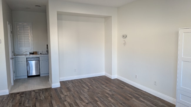 Building Photo - 8551 Kenneth Clyde St