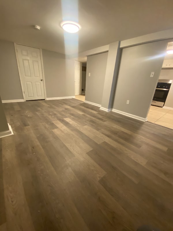 Foto del edificio - 3011 Glenmore Ave