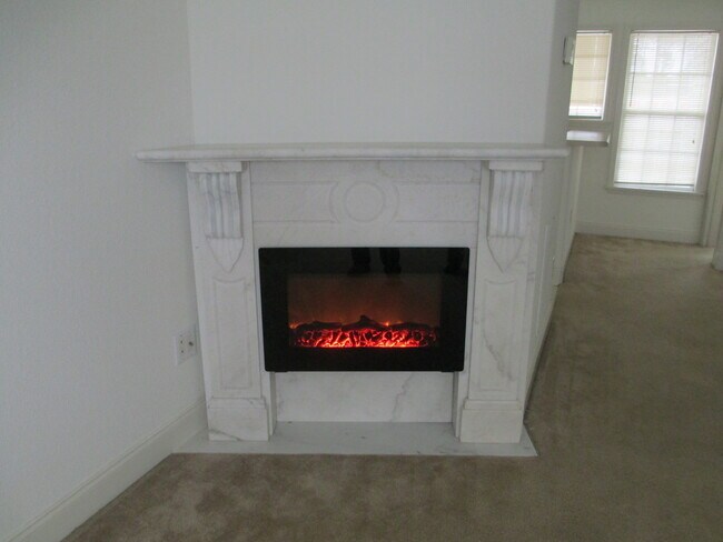 Foto del edificio - 131 John Ct