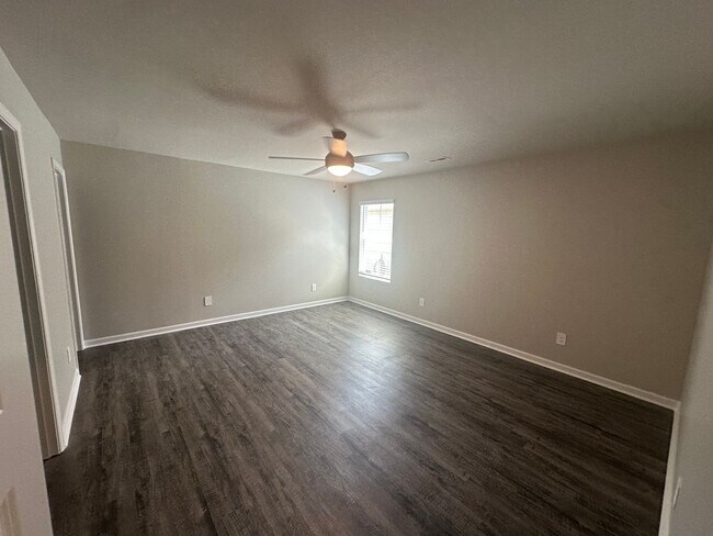 Building Photo - *NO RENT until 2026!* BRAND NEW Three Bedroom | Two Bathroom Home in Cullman